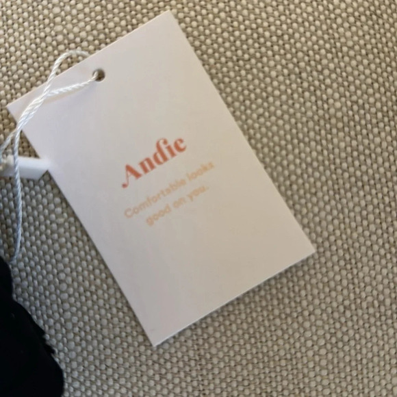 NWT Andie Swim, The Belmar Bikini Top, Medium, Black - Picture 8 of 9